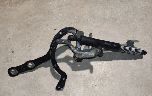 BMW 5 G30 G31 Tailgate/trunk/boot hinge 7390414 ES03RH 7499426