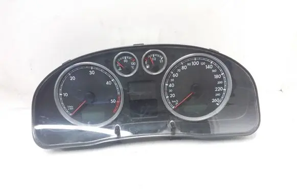 Volkswagen PASSAT B5.5 Speedometer (instrument cluster) 88311299245