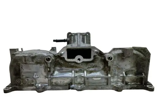 Toyota RAV 4 (XA40) Intake manifold