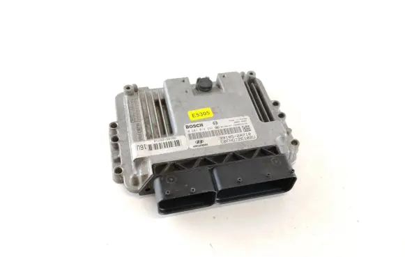 Hyundai i30 Engine control unit/module 391052A710 0281014292