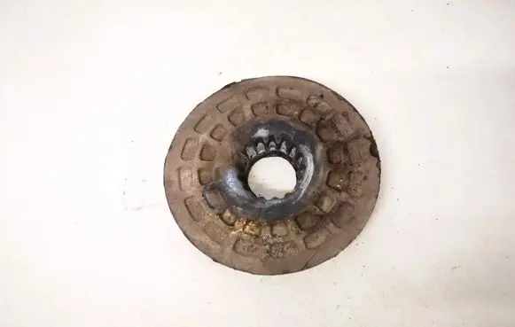 Opel Insignia A Front coil spring rubber mount 90538496