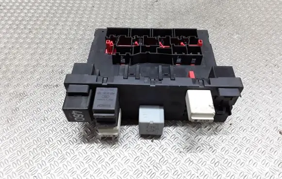 Volkswagen Touran I Comfort/convenience module 1K0937049M