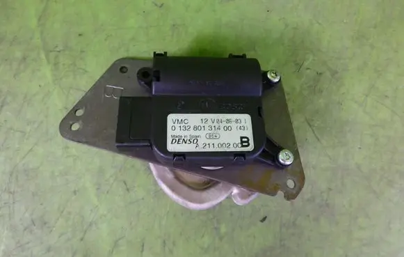 Lancia Thesis Air flap motor/actuator 0132801314