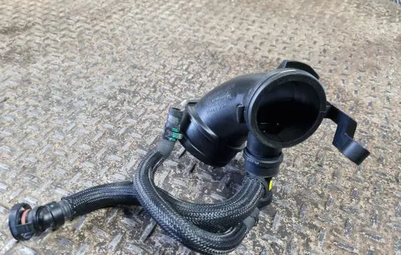 Volkswagen Tiguan Allspace Turbo air intake inlet pipe/hose 5QN129635A
