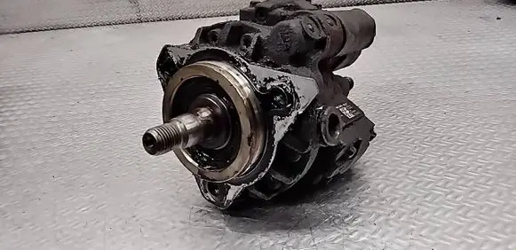 Ford C-MAX I Fuel injection high pressure pump A2C20003032 4M5Q9B395AE 5WS40094