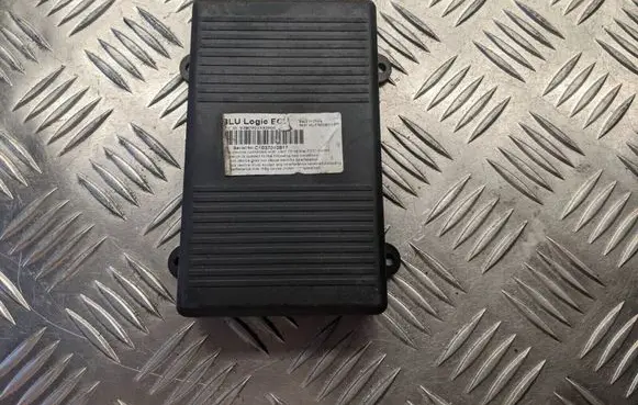 Volkswagen PASSAT B5 Bluetooth control unit module C1037010817