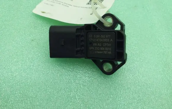 Volkswagen Golf VII Air pressure sensor 0281002977 171014T043955A