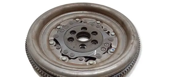 Volkswagen PASSAT B7 Dual mass flywheel 415074409