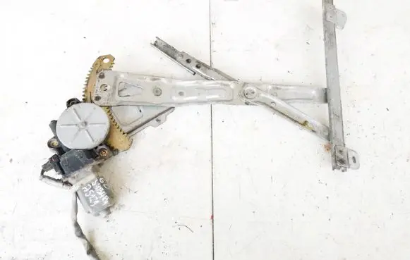 Subaru Impreza I Sliding door window regulator with motor