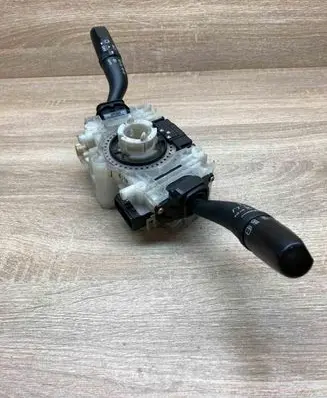 Mazda 6 Wiper turn signal indicator stalk/switch 17D318 GJ5M