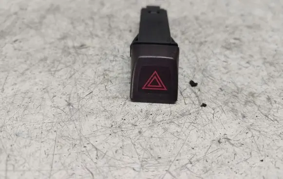 Volvo V50 Hazard light switch 30739296