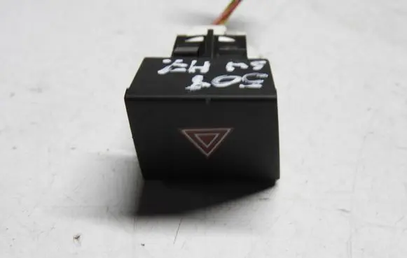 Citroen C5 Tailgate/trunk/boot open switch 20DM65