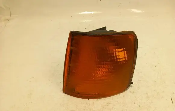 Volkswagen PASSAT B3 Front indicator light 357953049