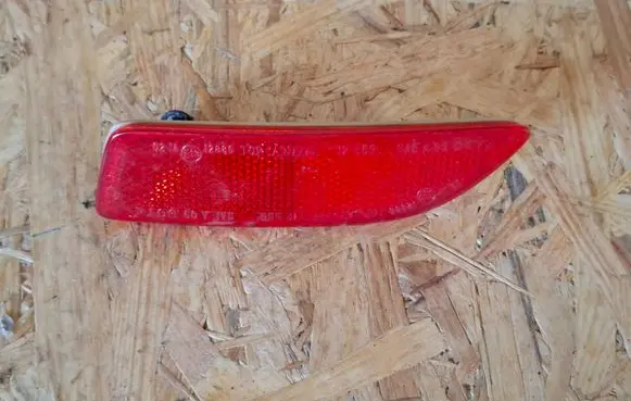 Lexus CT 200H Rear tail light reflector 12569