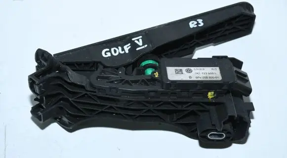 Volkswagen Golf V Accelerator throttle pedal 1K1723503L