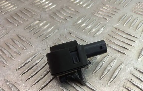 BMW 5 F10 F11 Airbag deployment crash/impact sensor 9224178