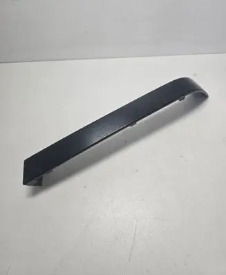 BMW 3 E46 Rear/tail light trim molding 7020080