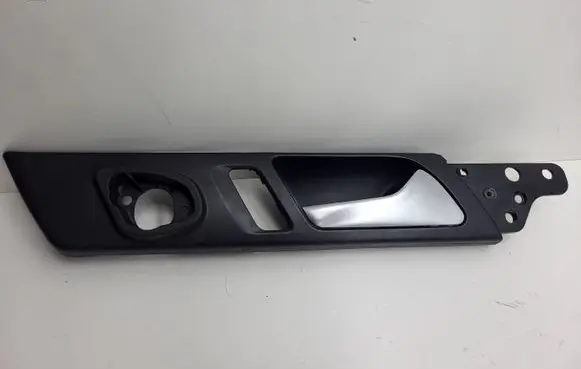 Volkswagen PASSAT B7 Front door interior handle 3AC837114