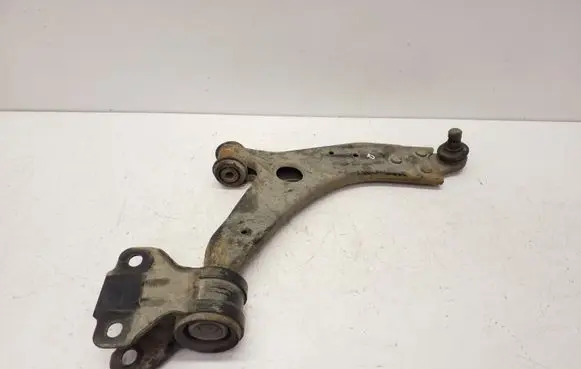 Ford Focus Front lower control arm/wishbone