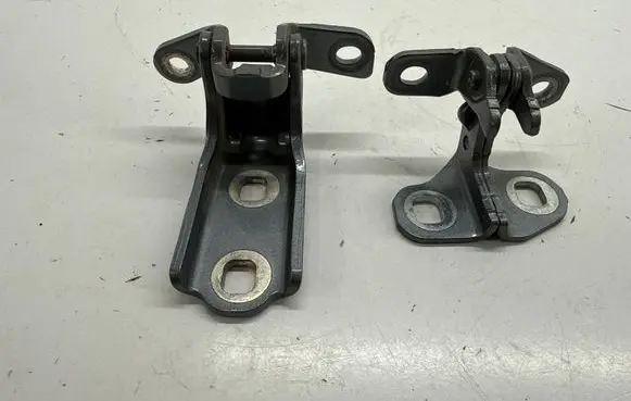 Buick Encore GX I Rear door hinge set 13590932 85644416 13581569