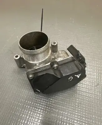 Audi A5 8T 8F Throttle valve 03L128063E A2C53338105 210090551