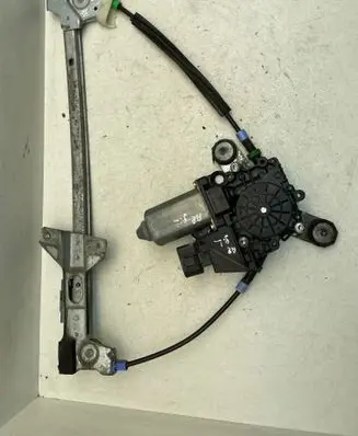 Audi A8 S8 D2 4D Rear door window regulator motor 119023101 935101
