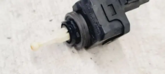 Mitsubishi Space Star Headlight level adjustment motor 007878