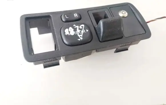 Toyota Corolla Verso E121 Wing mirror switch 183574