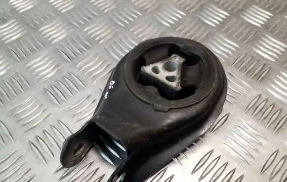 Ford Focus Gearbox mount 4M516P082G 3M516P082A