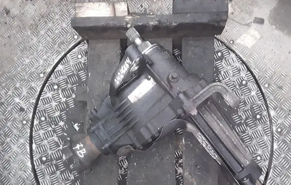 Gearbox transfer box case