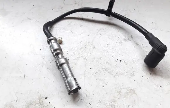 Volkswagen Golf IV Ignition plug leads 06A035281A