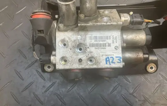 BMW 5 E60 E61 Active stabilizer control/valve assembly 6781408 R7186012771 19071260H