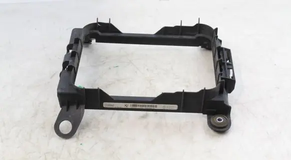 BMW 3 F30 F35 F31 Radiator mount bracket 7600698 17117600698