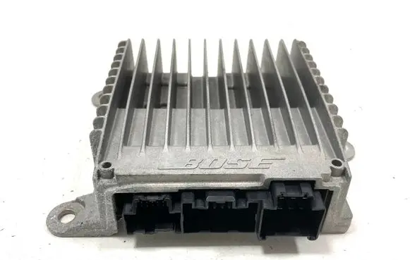 Opel Ampera Sound amplifier 20760438 319497003000244