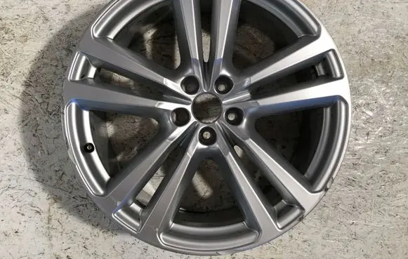 Audi Q7 4M R20 alloy rim 