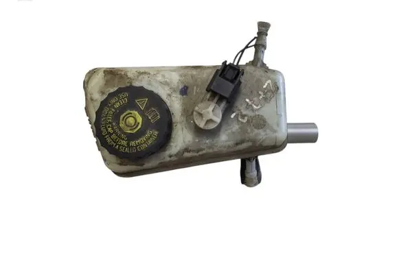 Master brake cylinder