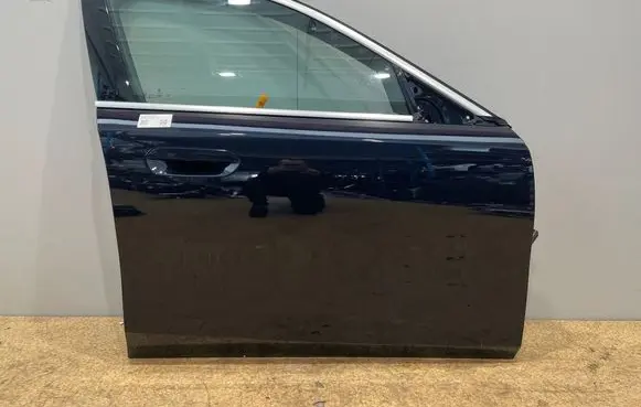 BMW 5 G60 G61 Front door 