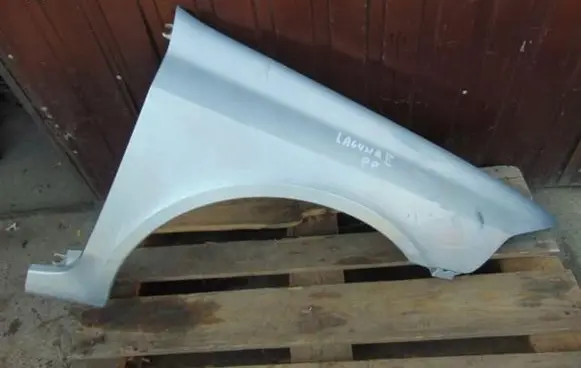 Renault Laguna II Fender