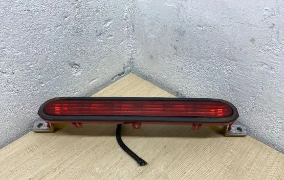 Toyota Corolla Verso AR10 Third/center stoplight 815700F011