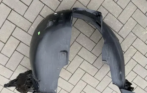 Skoda Octavia Mk4 Front wheel arch liner splash guards 5E3809958L