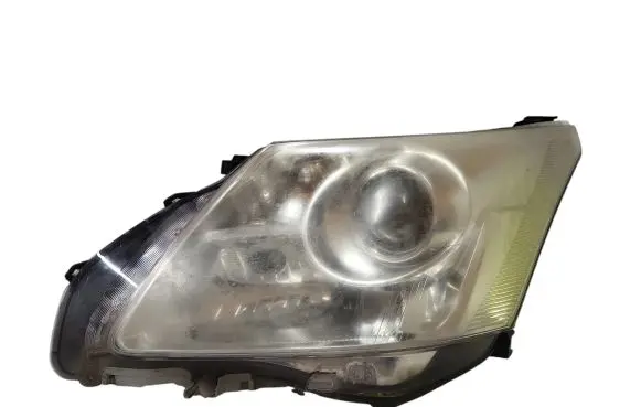 Toyota Avensis T270 Headlight/headlamp 05101110 13218