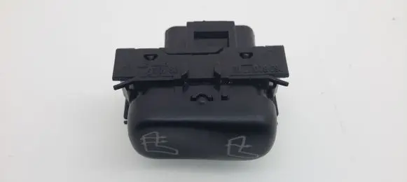 Mercedes-Benz ML W163 Seat heating switch A1638200210