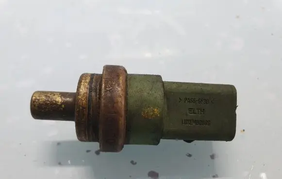 Audi A6 S6 C5 4B Engine coolant pipe/hose 059919501A
