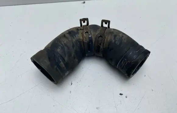 Ford Mondeo MK IV Engine coolant pipe/hose