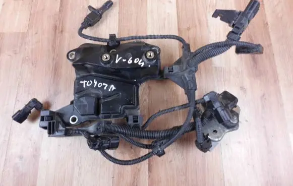 Toyota RAV 4 (XA50) Oil breather separator 1221125010