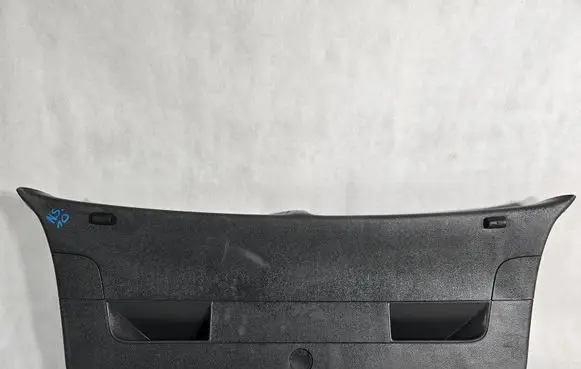 Volkswagen Golf V Tailgate/trunk upper cover trim 1K6867601C