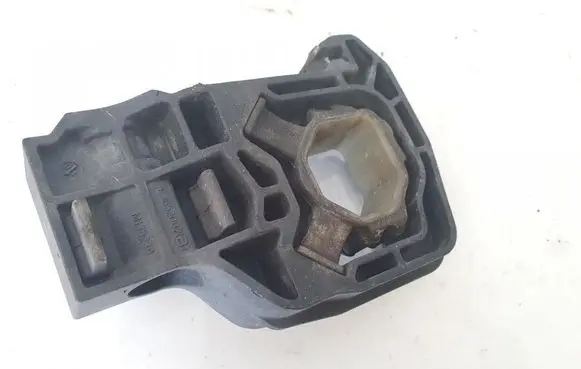 BMW 5 F10 F11 Radiator mount bracket 757524503 M135239