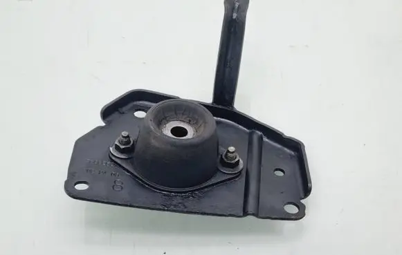 Peugeot Partner Gearbox mount 96230491
