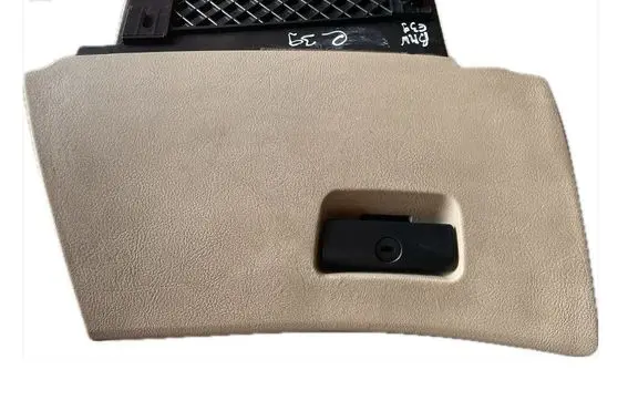 BMW 5 E39 Glove box lid/cover 