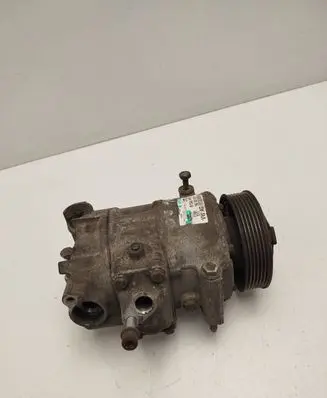 Volkswagen PASSAT B6 Air conditioning (A/C) compressor (pump)